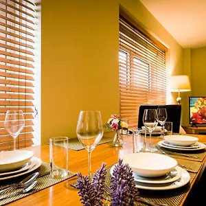 https://rare-1-or-2br-apts-king-bed-city-center-wise-stays.bournemouth-hotels.org