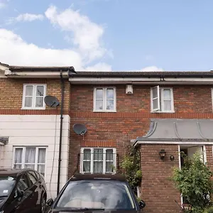 https://luxury-excel-london-house.cambridgehotelsuk.com
