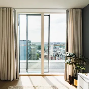 https://penthouse-at-the-chocolate-box.bournemouth-hotels.org
