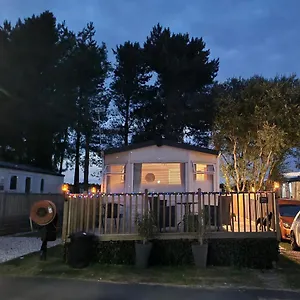 https://the-hygge-retreat-at-7-lakes-country-park-lincolnshire.yorkshirehotels.net
