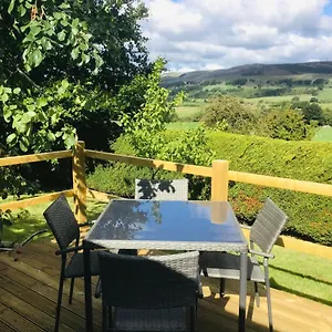 https://the-hut-in-the-orchard-yorecroft.yorkshirehotels.net